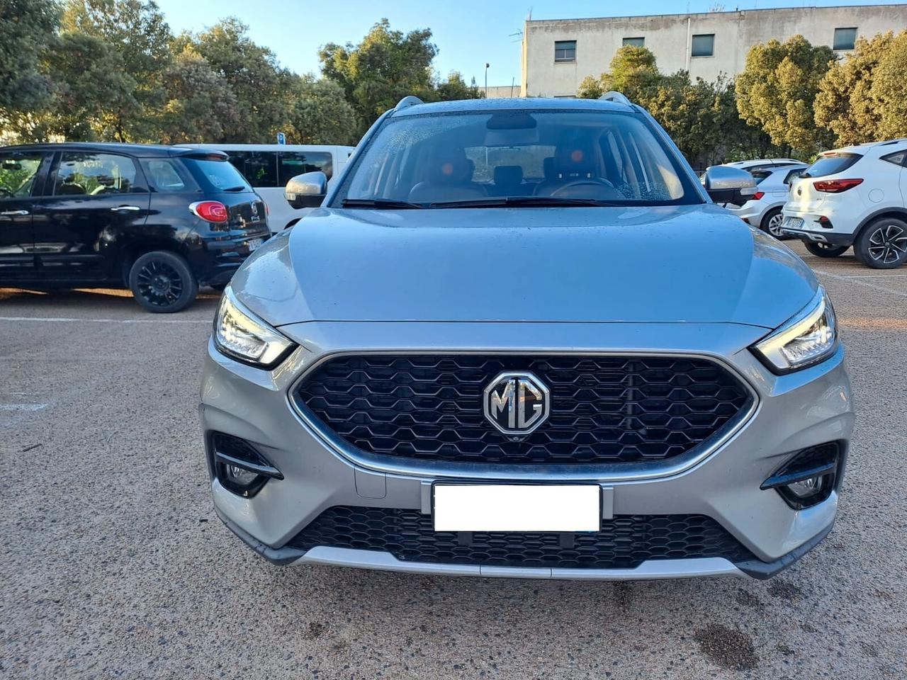 Mg ZS LUXURY PASSAGGIO INCLUSO