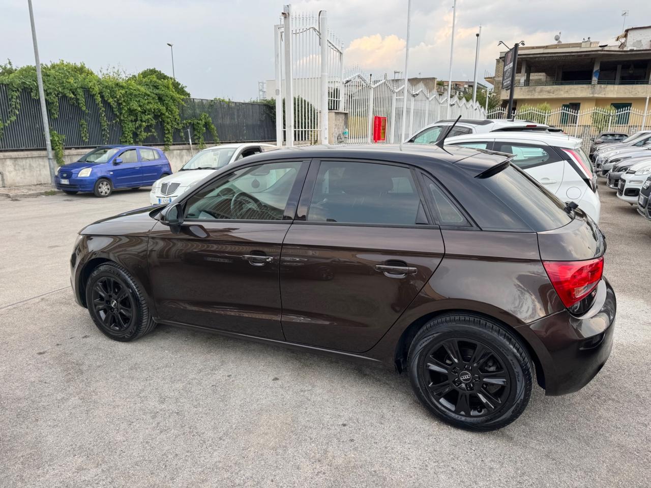 Audi A1 SPB 1.6 TDI 90Cv Block shaft IMPECCABILE