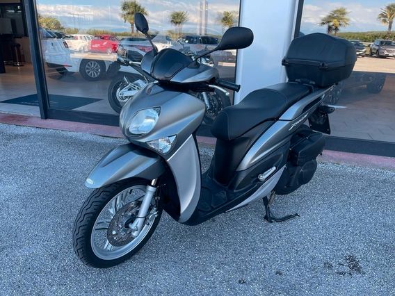 Yamaha Xenter 150 16 cv