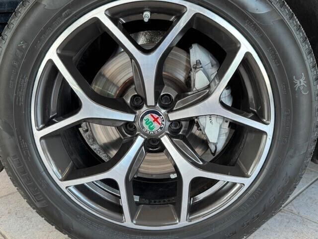 Alfa Romeo Stelvio 2.0 Turbo 280 CV AT8 Q4 Ti