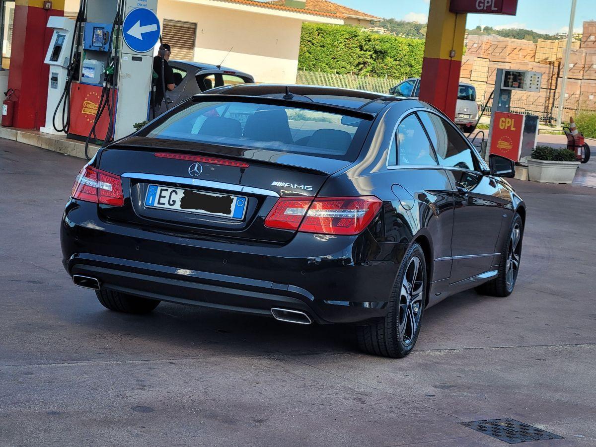 MERCEDES - Classe E coupé