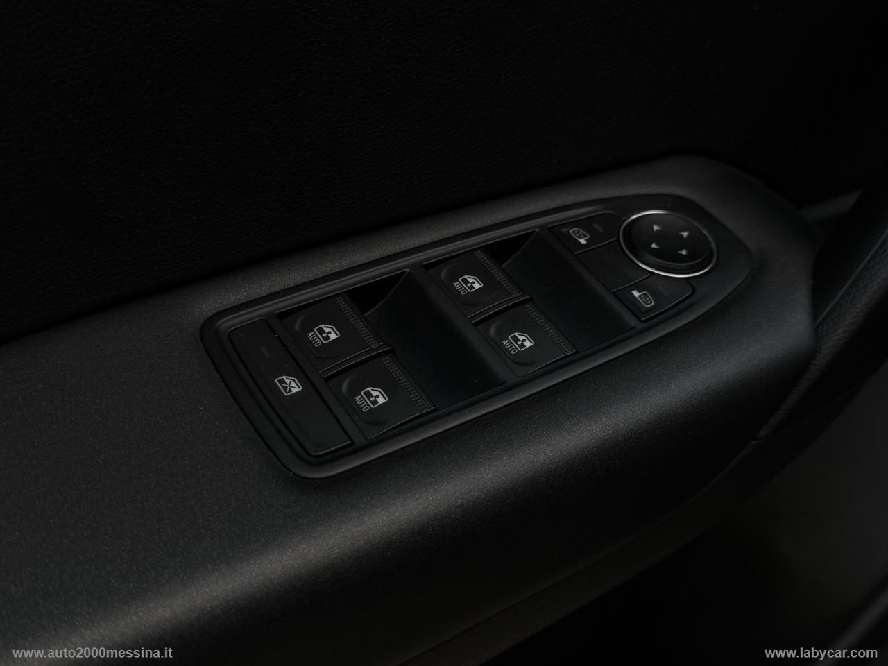 RENAULT Captur TCe 140 CV EVOLUTION