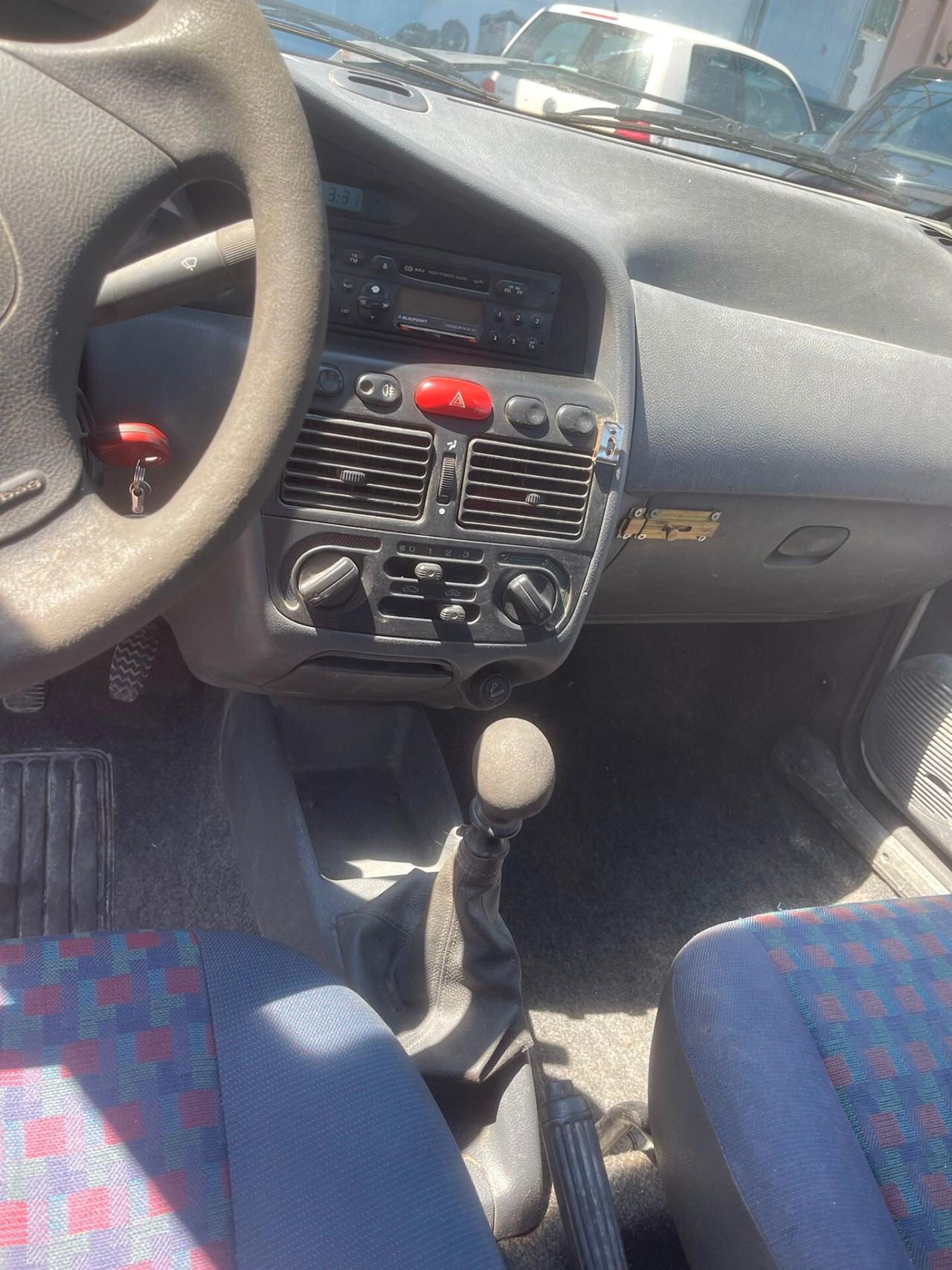 Fiat Strada TD 70 cat Pick-up