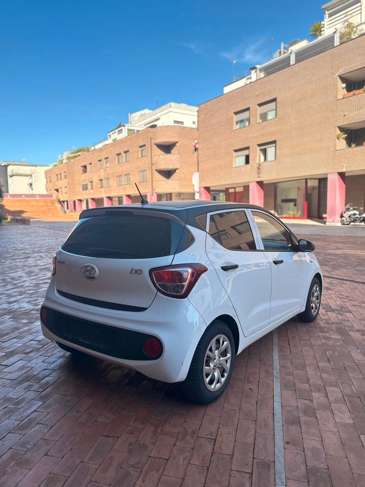 Hyundai i10 1.0 MPI Login A/T