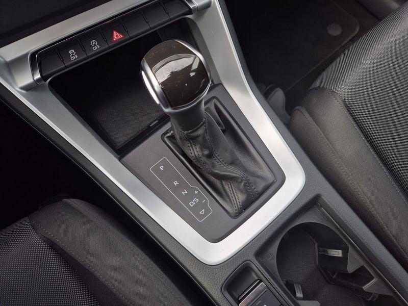 Audi Q3 35 2.0 tdi Business Advanced s-tronic