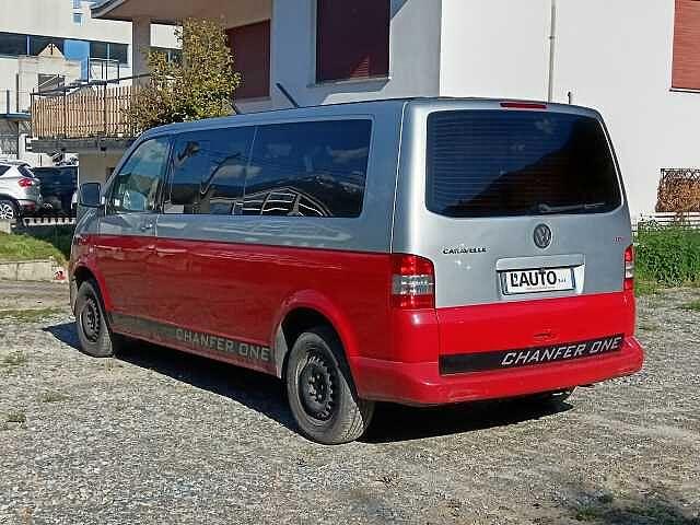 Volkswagen Transporter 2.5 TDI/130CV PL Kombi 9 posti