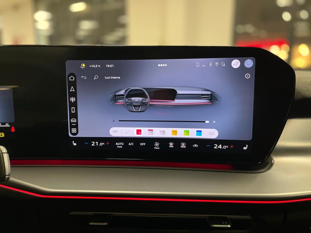 New Audi Q3 2.0TDI 150cvSline Tech plus