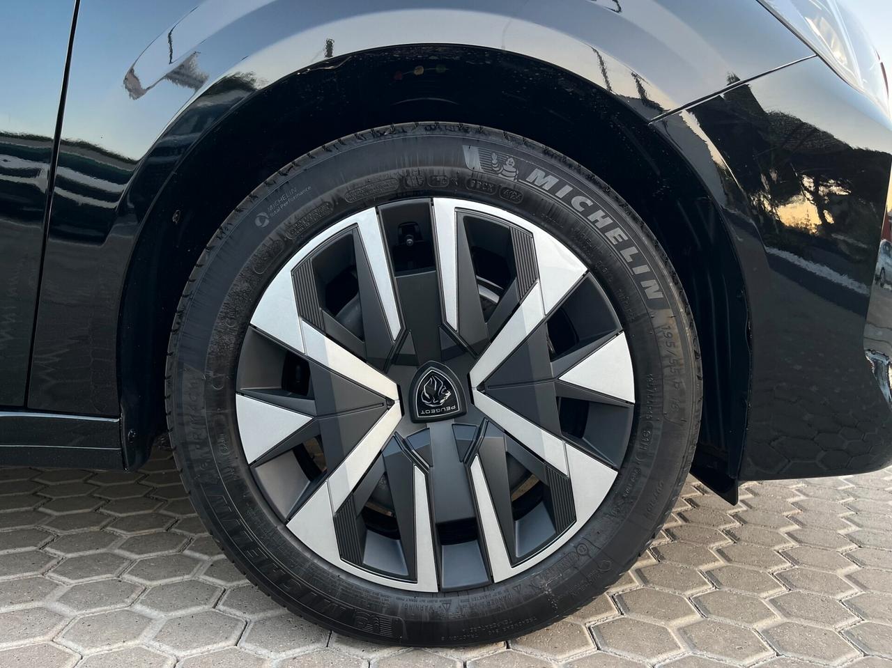 Peugeot 208 Style 1.2 Puretech 75cv Km0