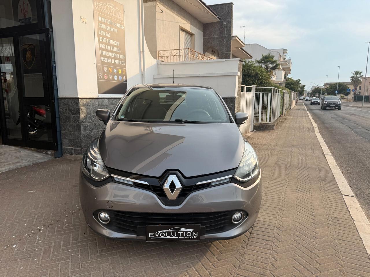 Renault Clio dCi 8V 75 CV Start&Stop 5 porte Energy Intens