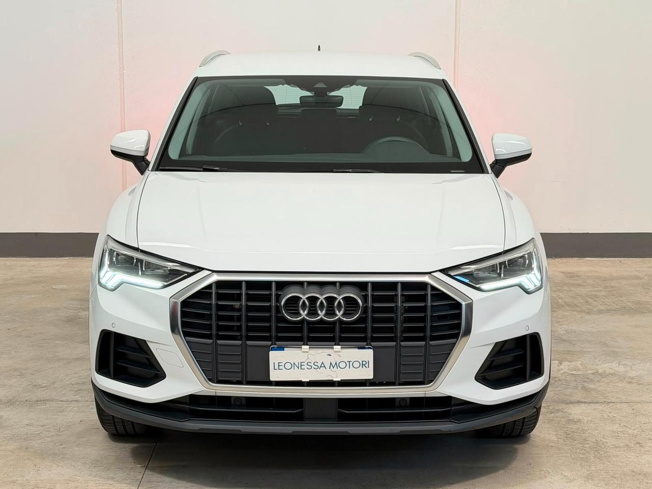 Audi Q3 45 TFSI e S tronic Business