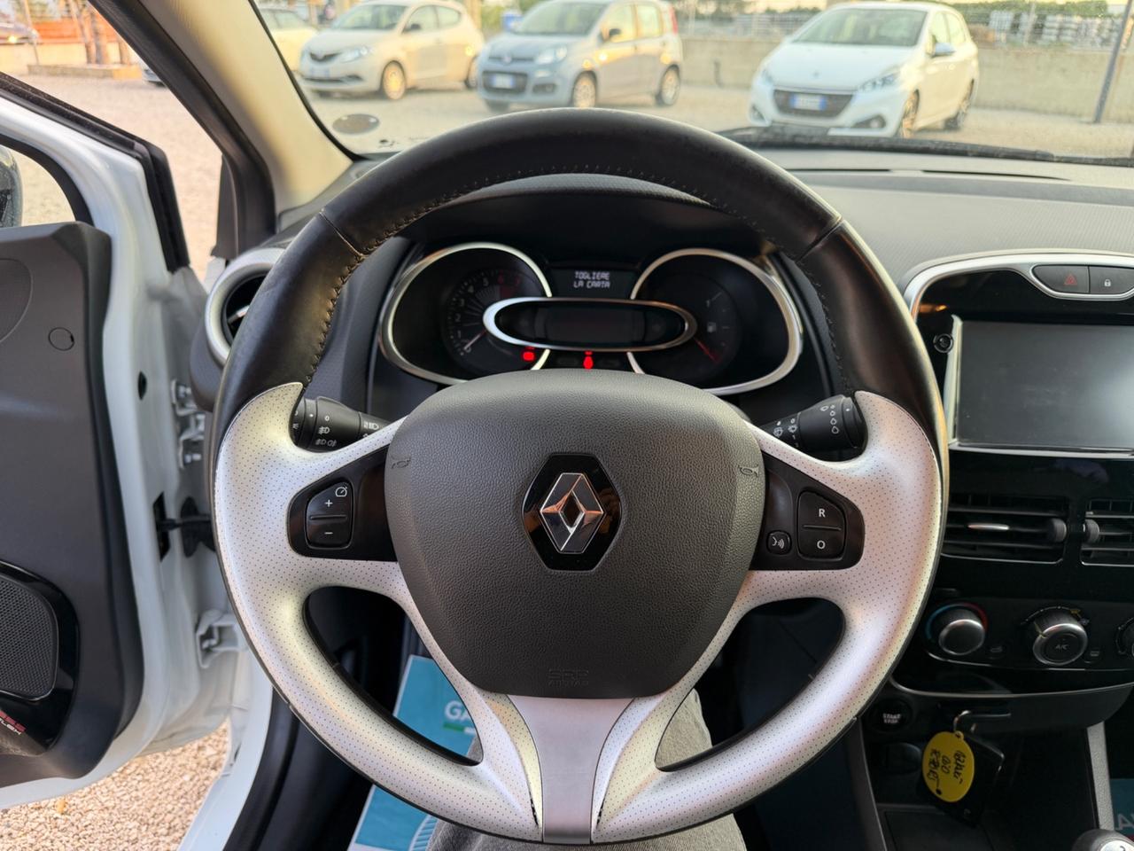 Renault Clio 1.2 75CV 5 porte Zen