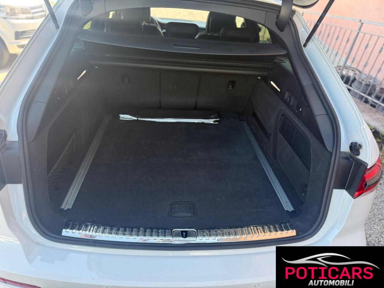 Audi A6 Avant 40 2.0 TDI S tronic line