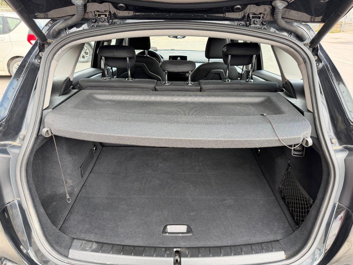 BMW - Serie 2 - 218d Active Tourer Advantage