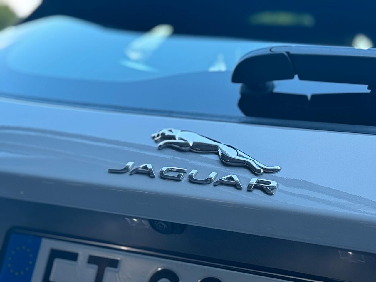 Jaguar E-Pace 2.0D 180 CV AWD R-Dynamic FINANZIABILE