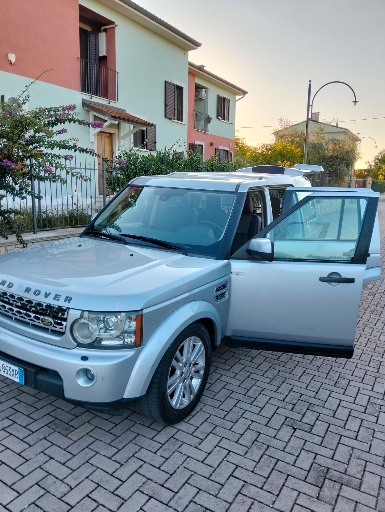 Land Rover Discovery 4 3.0 SDV6 245CV HSE