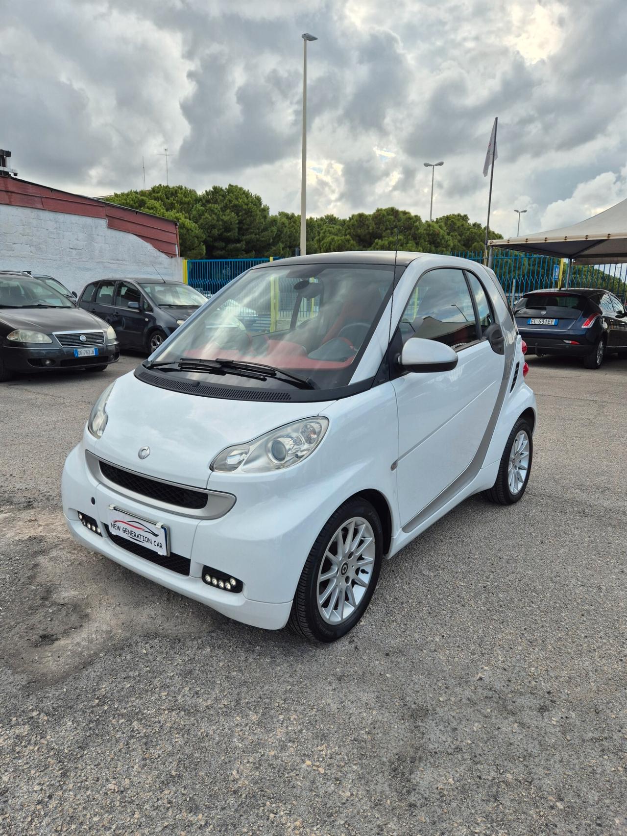 Smart ForTwo 1000 62 kW coupé passion