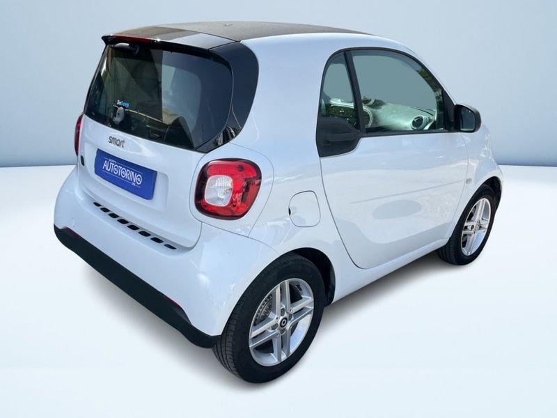 smart fortwo EQ PURE 4,6KW