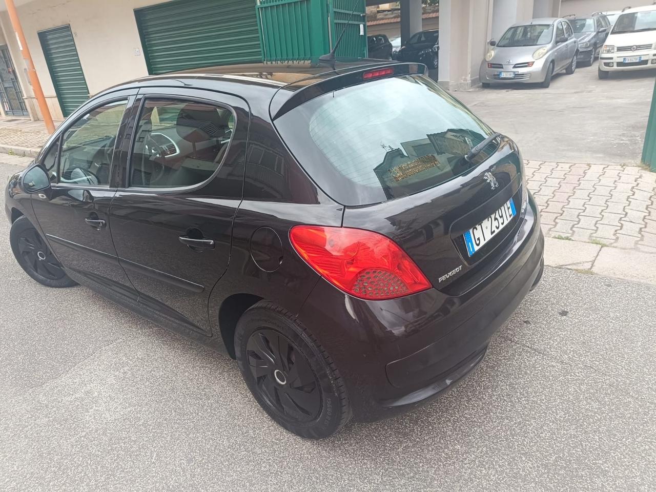 Peugeot 207 1.4 HDi 70CV 5p. XS