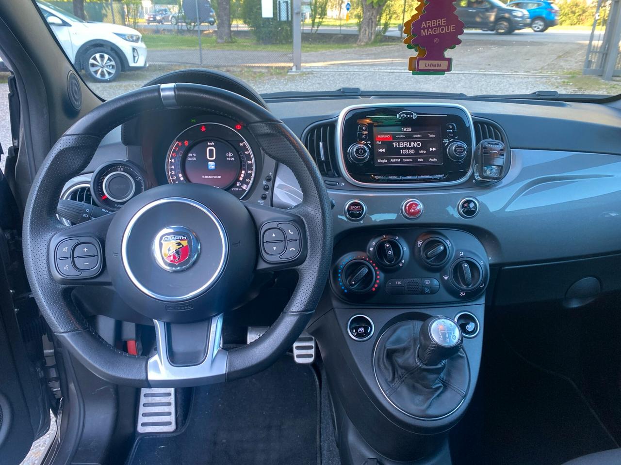 Abarth 595 1.4 Turbo T-Jet 145 CV Ragazzon doppi cerchi in lega