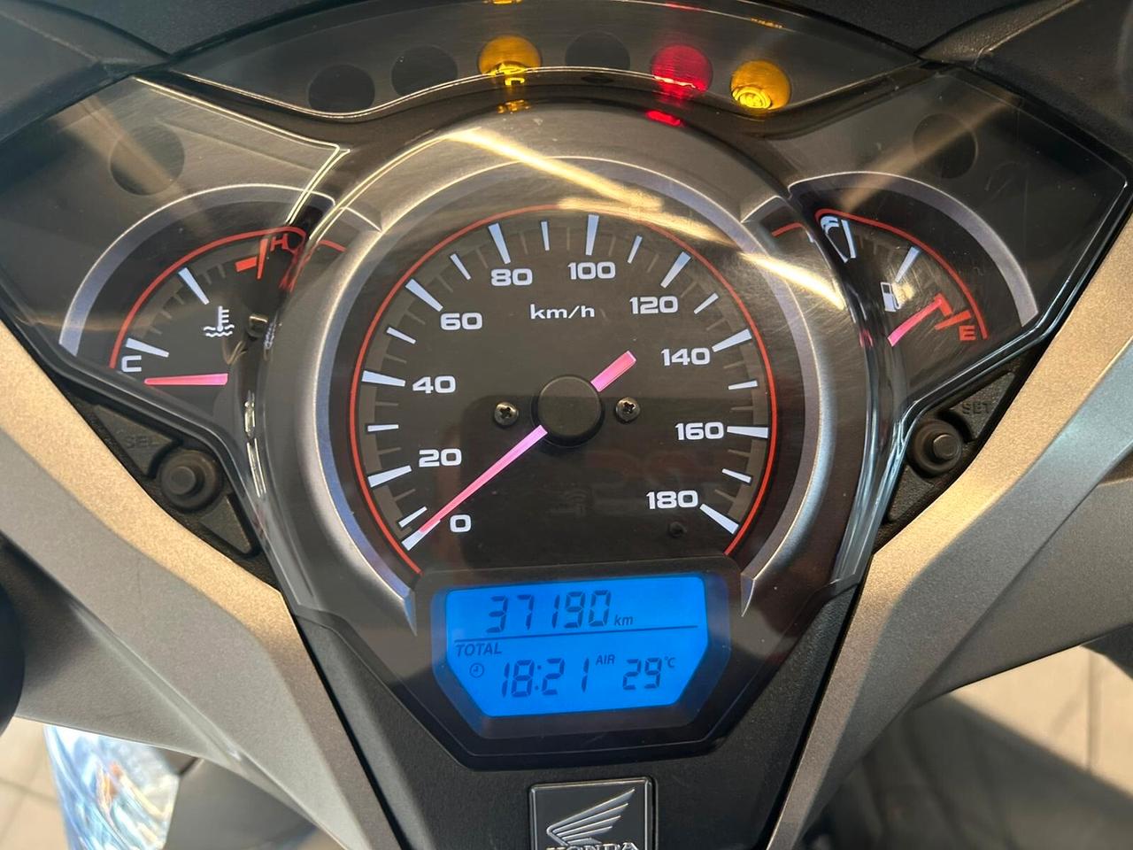 Honda SH 300 i