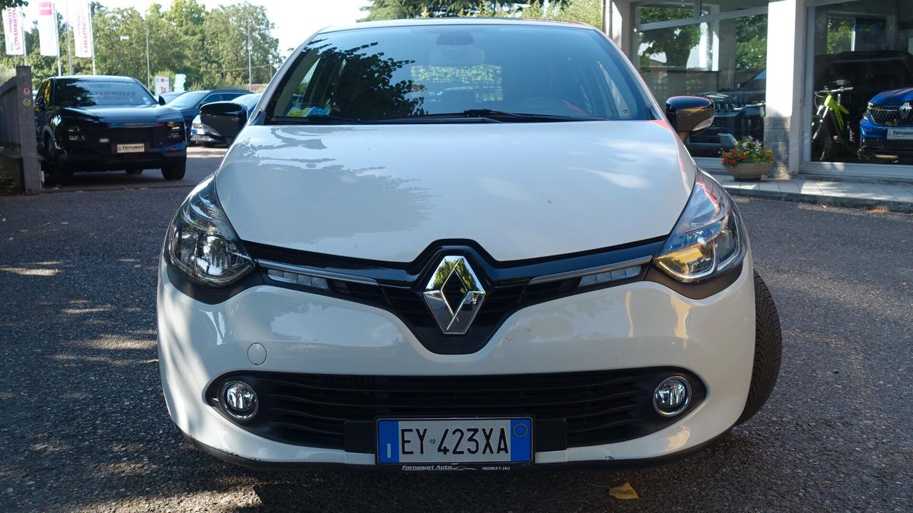 Renault Clio 1.2 75CV 5 porte Costume National NEO PATENTATO