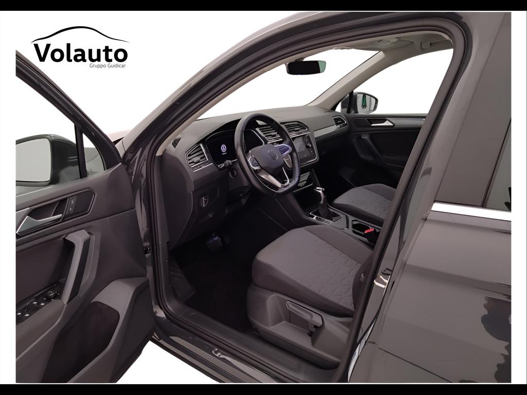 VOLKSWAGEN Tiguan II 2021 - Tiguan 1.5 tsi Life 150cv dsg