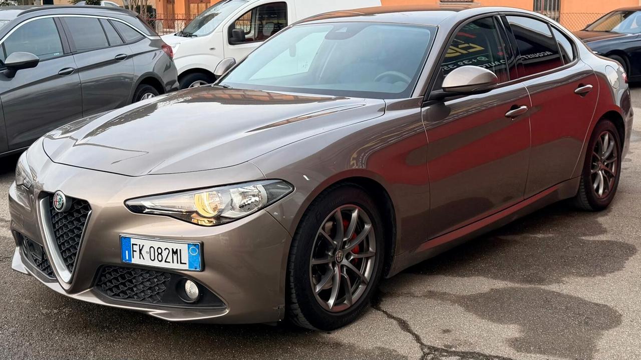 Alfa Romeo Giulia 2.2 Turbodiesel 150 CV Super