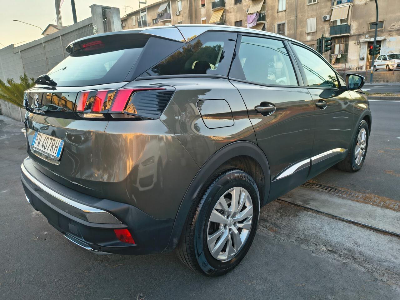 PEUGEOT 3008 SOLO 94.000 KM 1.5 DIESEL ANNO 2019