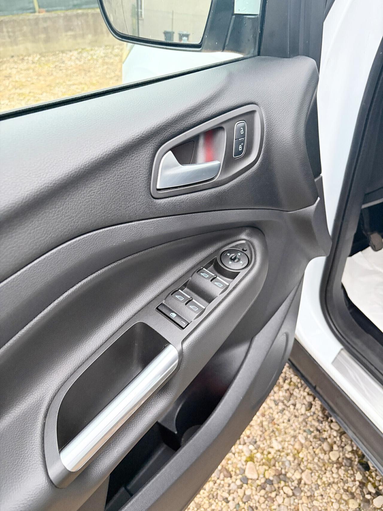 FORD KUGA 1.5 TDCI - UNICO PROPRIETARIO