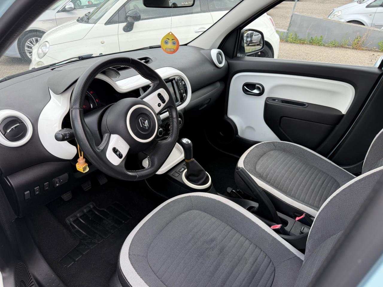 Renault Twingo SCe Lovely