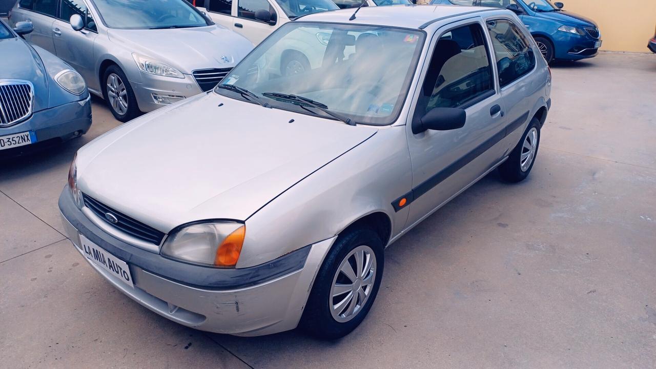 Ford Fiesta 1.1 5 porte
