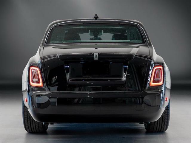 ROLLS-ROYCE Phantom PHANTOM SWB "BLACK DIAMOND" W12 563HP NEW CAR
