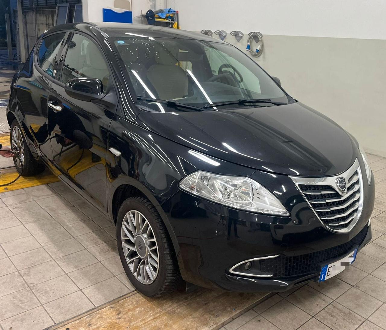 Lancia Ypsilon 1.2 GPL 69cv *NEOPATENTATI*