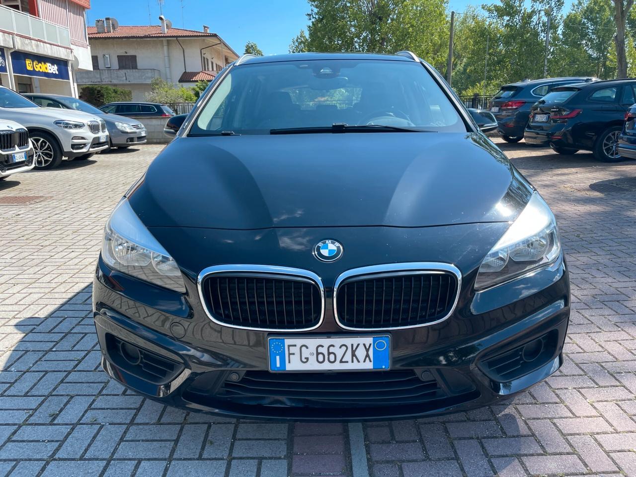 Bmw 2er Active Tourer 214d Active Tourer Luxury ADATTA NEOPATENTATI