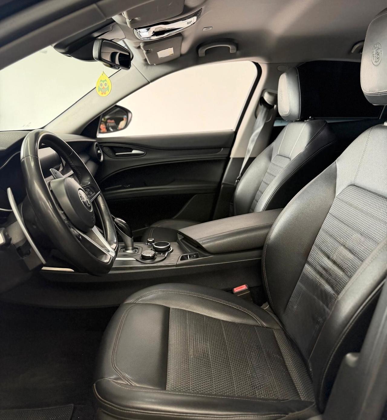 Alfa Romeo Stelvio 2.2 Turbodiesel 180 CV AT8 RWD Executive