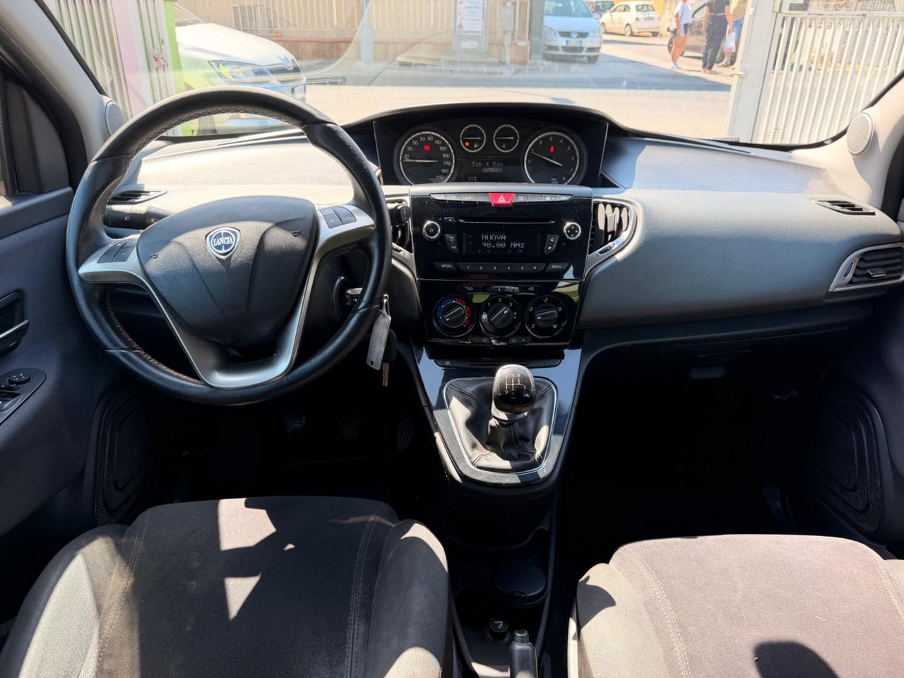 Lancia Ypsilon 1.2 69 CV 5 porte Platinum 130.000 KM