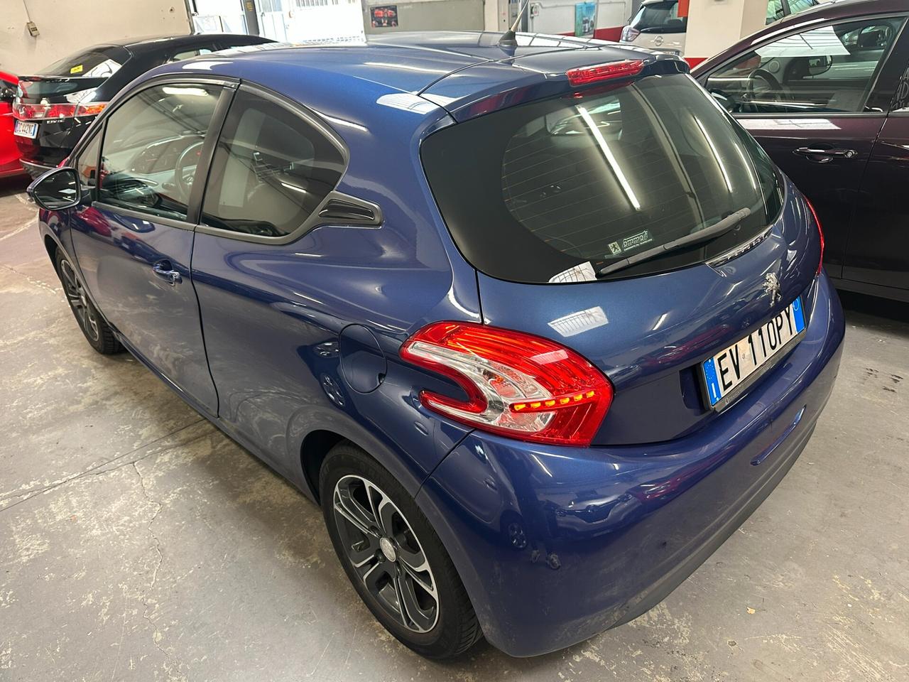 Peugeot 208 1.2 VTi 82 CV 3 porte Allure