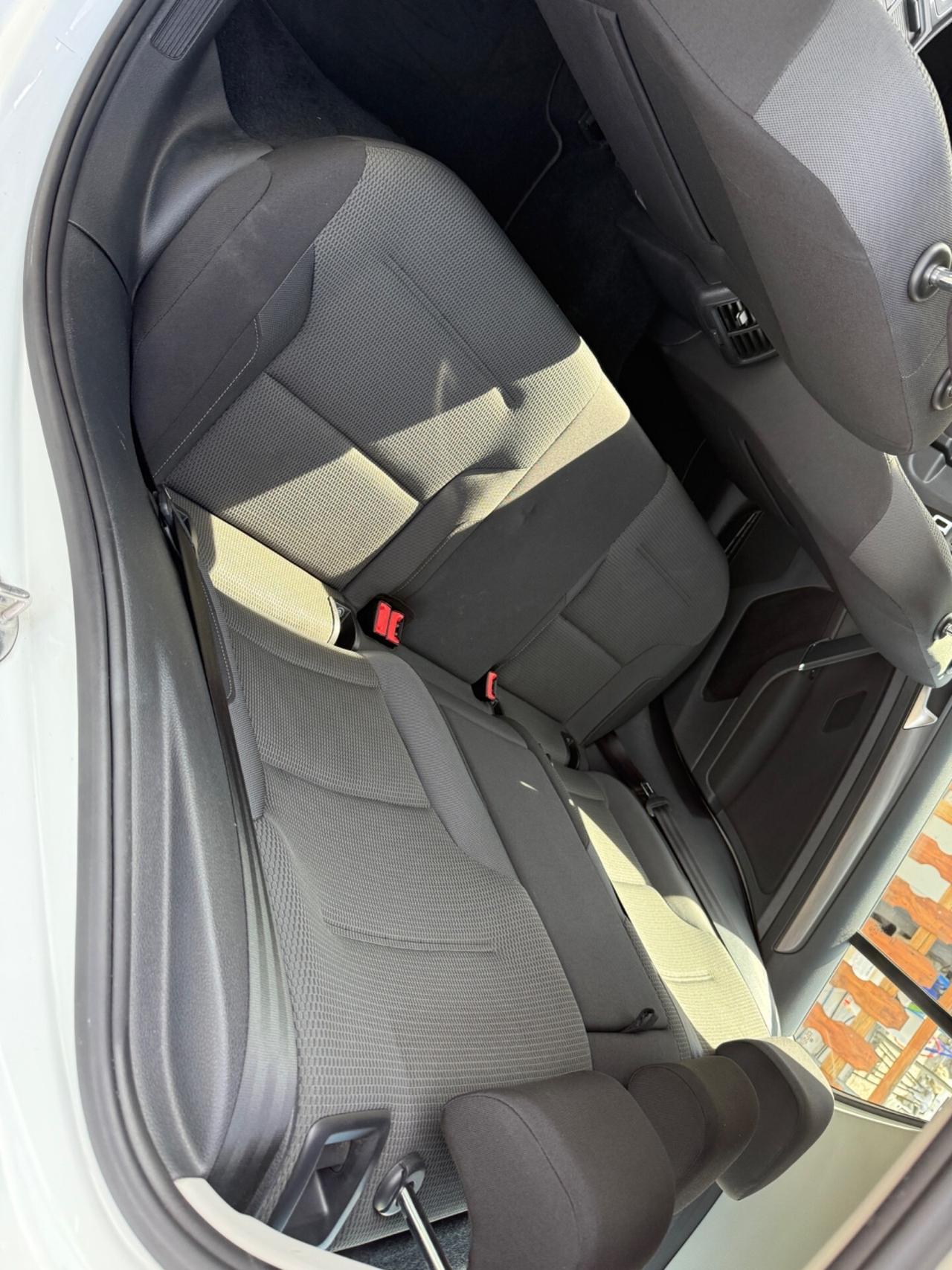 Volkswagen Golf 7.5 1.6 TDI 115 CV 5p