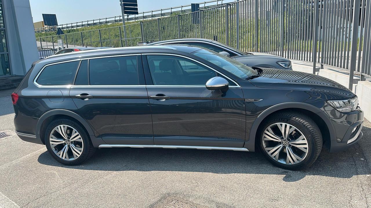 Volkswagen Passat Alltrack 2.0 TDI 200 CV 4MOTION DSG