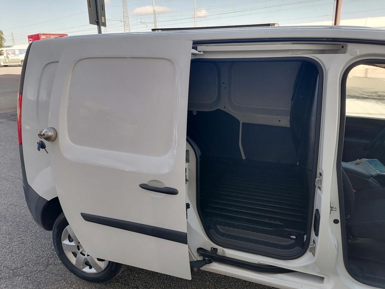 Renault Kangoo MAXI 1.5 dci 110cv 2019 FULL OPTIONAL