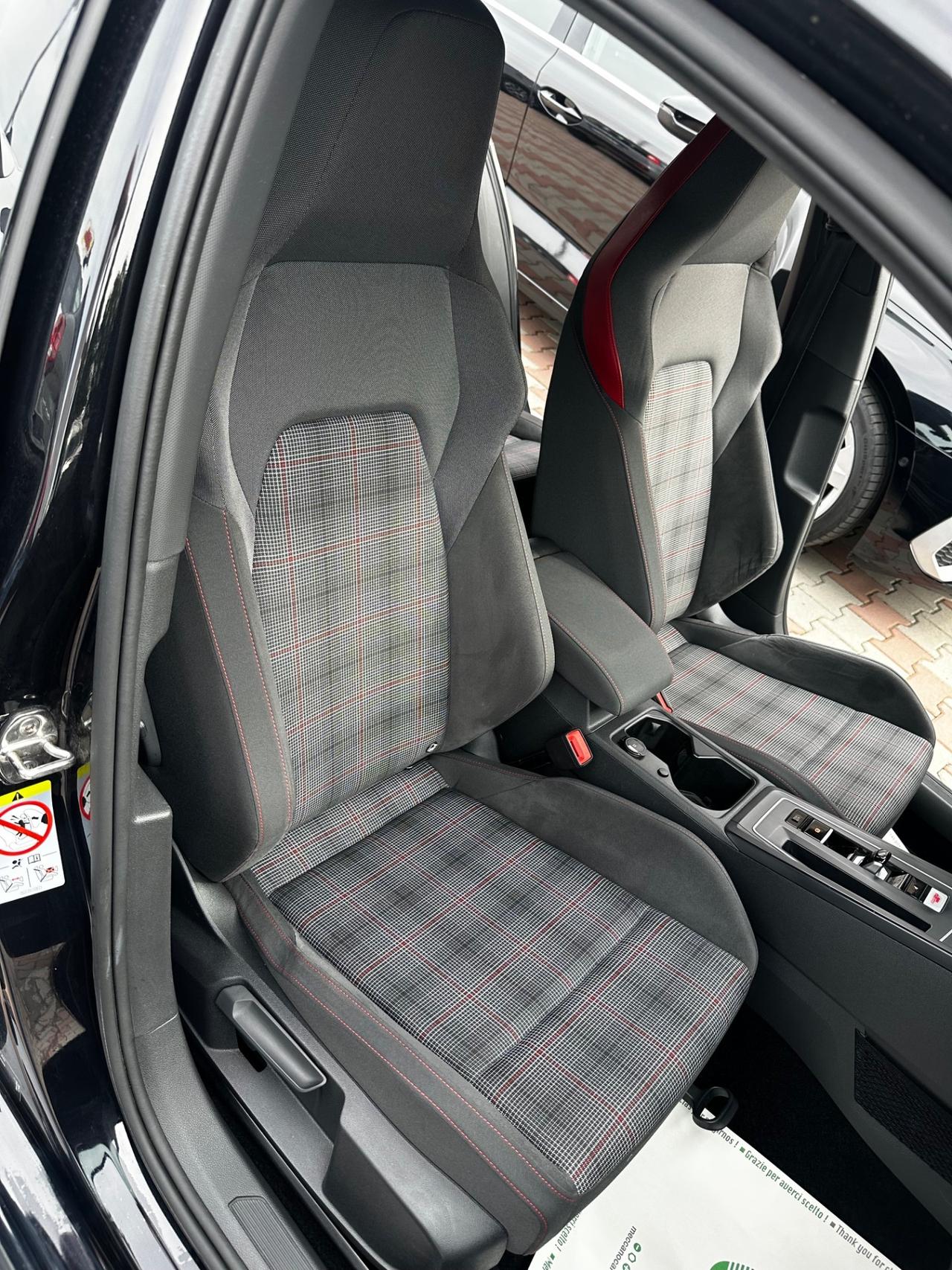 Volkswagen Golf GTI 2.0 TSI TCR DSG 5p. BlueMotion Technology