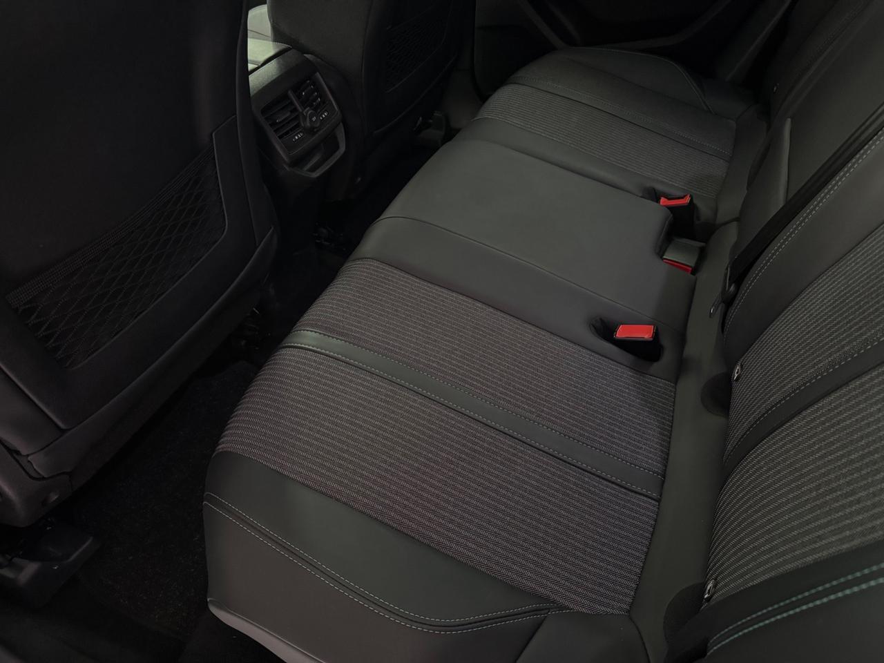 Peugeot 3008 EAT8 Allure Pack Full Opt