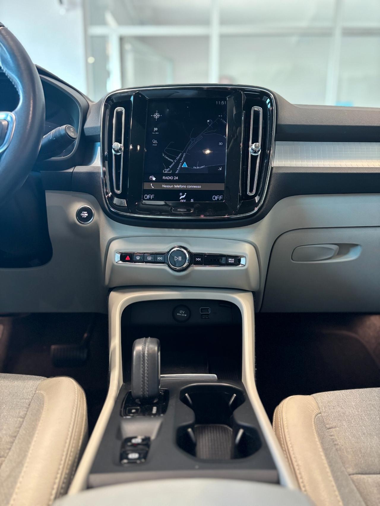 Volvo XC40 2.0 t4 Momentum awd geartronic*UNICOPRO*