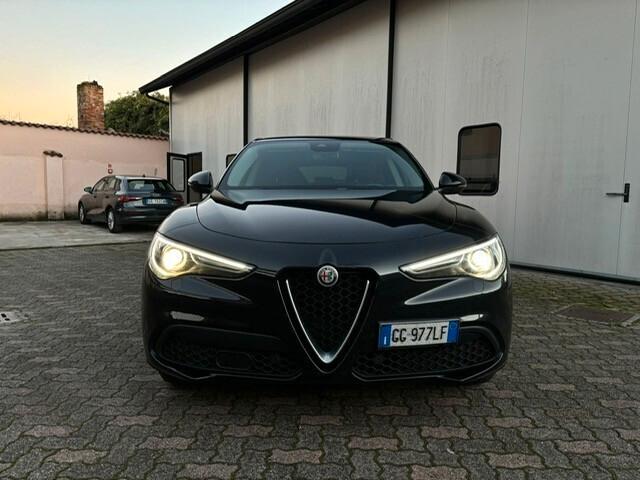 Alfa Romeo Stelvio 2.2 Turbodiesel 190 CV AT8 RWD Executive