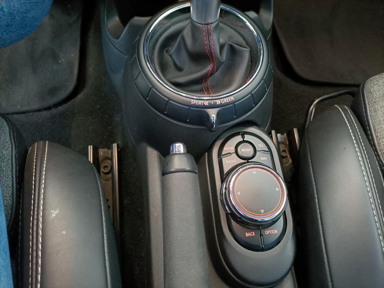 Mini Mini 2.0 Cooper SD Hype Auto 5 porte 01/2017