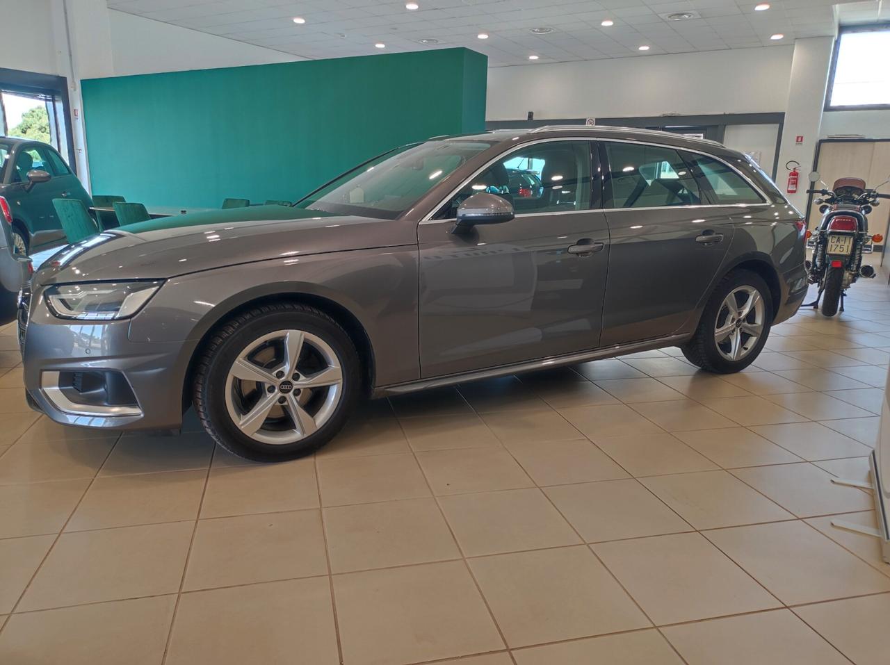 Audi A4 Avant 30 TDI/136 CV S tronic Business Advanced