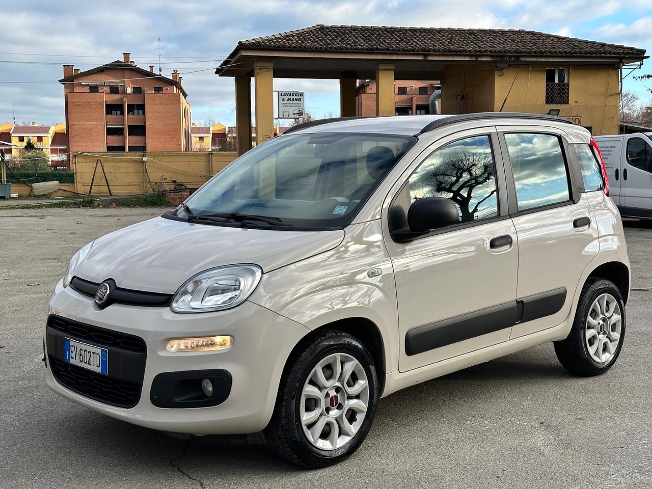 Fiat Panda 0.9 TwinAir Turbo Natural Power Lounge
