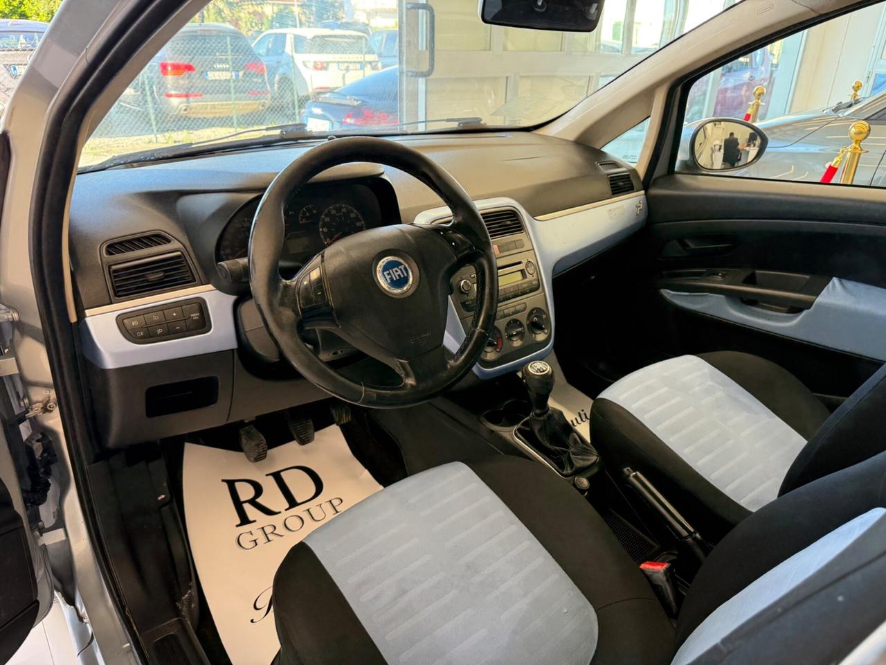 Fiat Grande Punto 3p 1.3 mjt 16v Active 75cv ok neopatentati