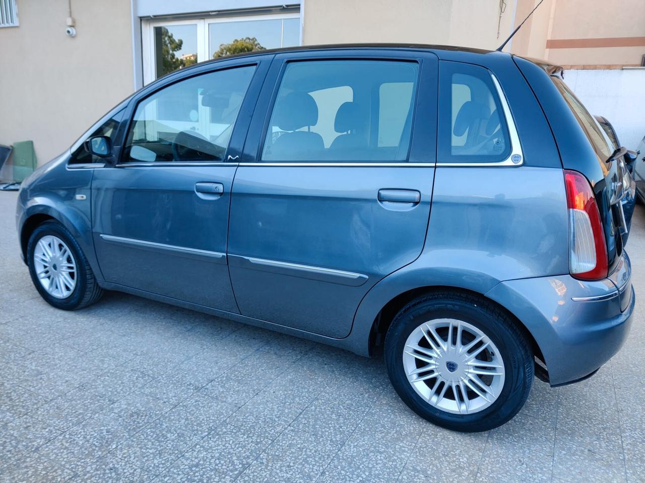 Lancia MUSA 1.3 Multijet Euro 4 bicolore