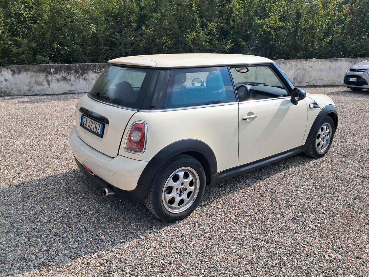 Mini Cooper D 1.6 90cv